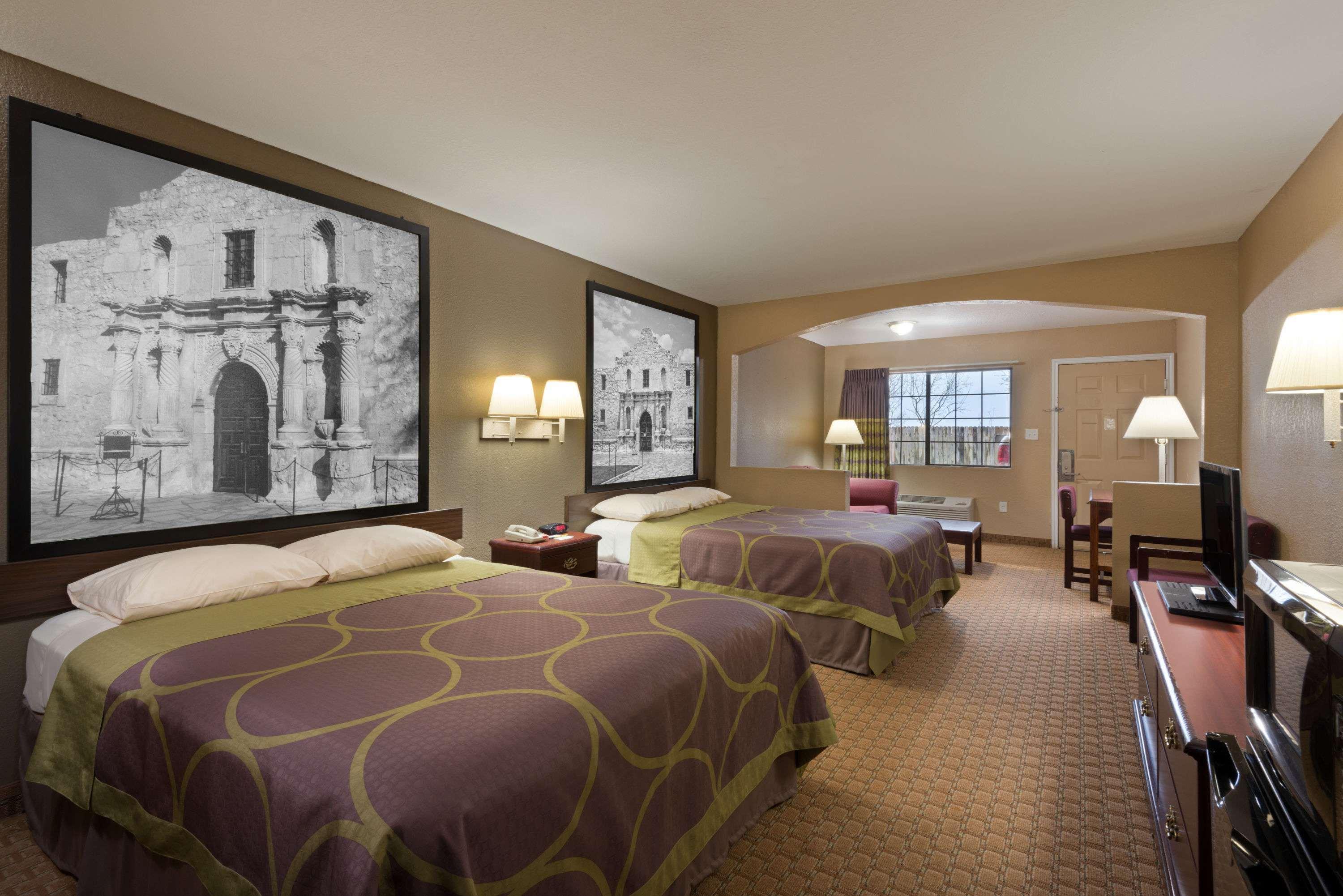 Super 8 By Wyndham San Antonio/Riverwalk Area Exteriér fotografie