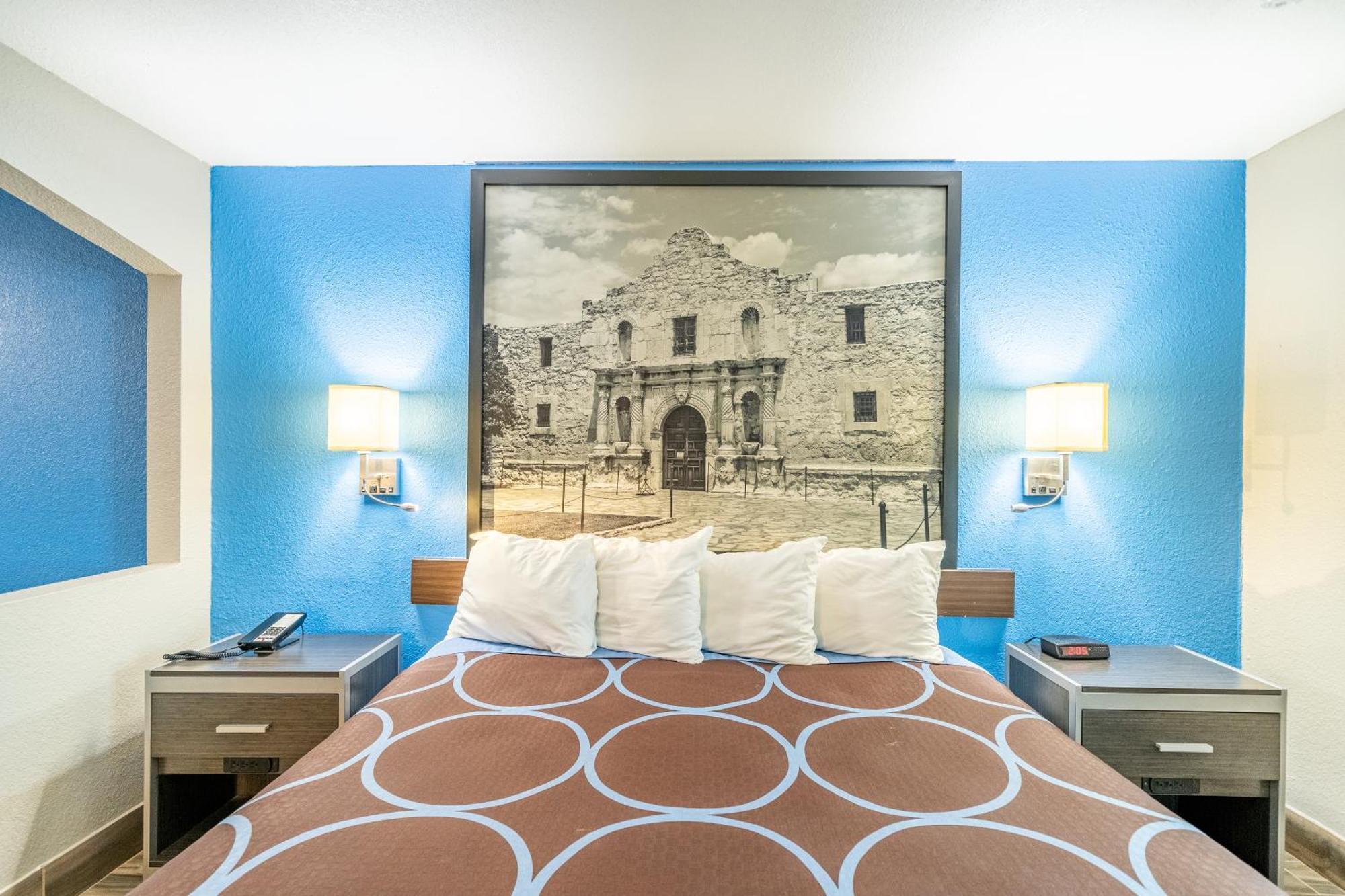 Super 8 By Wyndham San Antonio/Riverwalk Area Exteriér fotografie