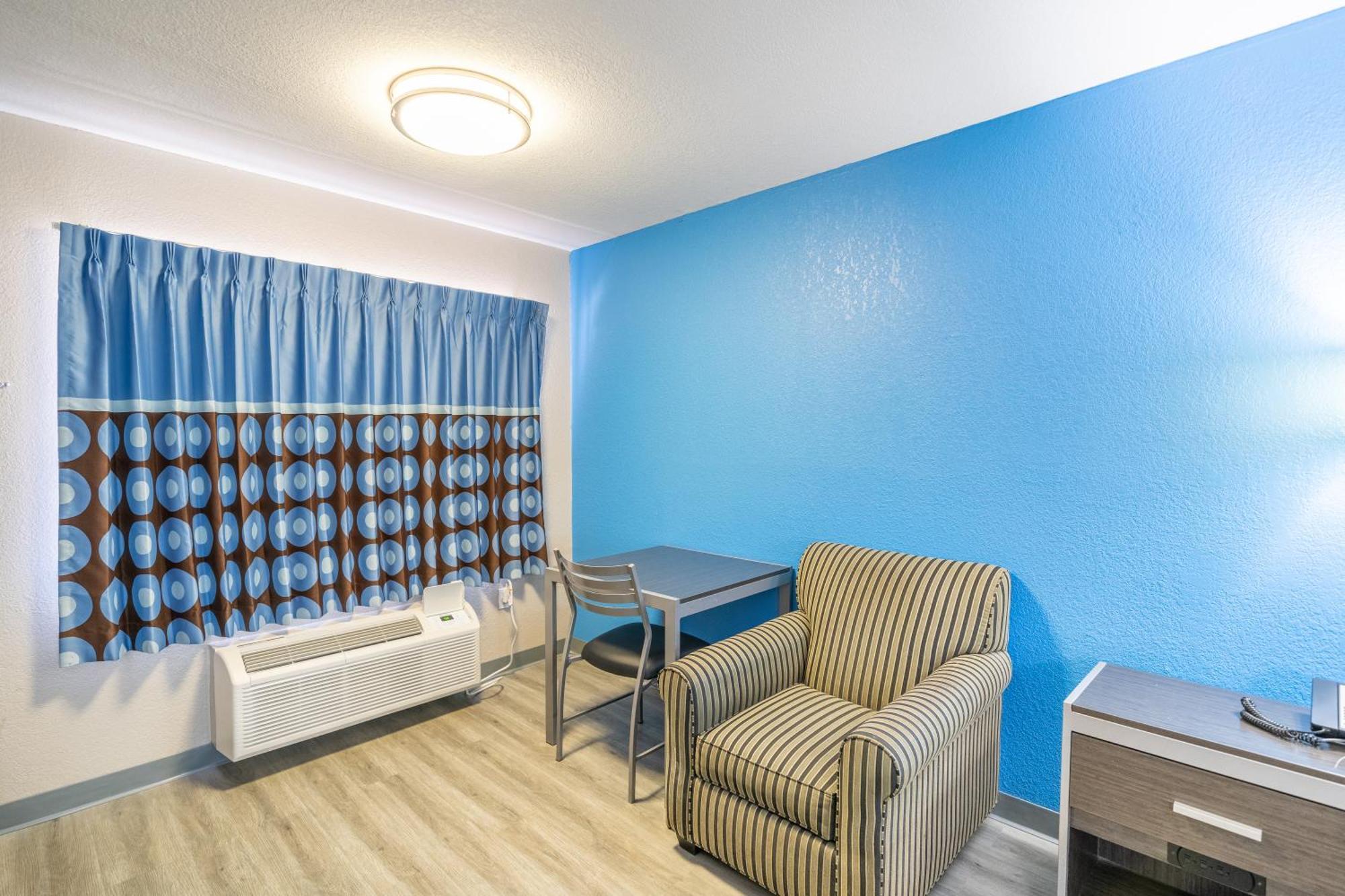 Super 8 By Wyndham San Antonio/Riverwalk Area Exteriér fotografie
