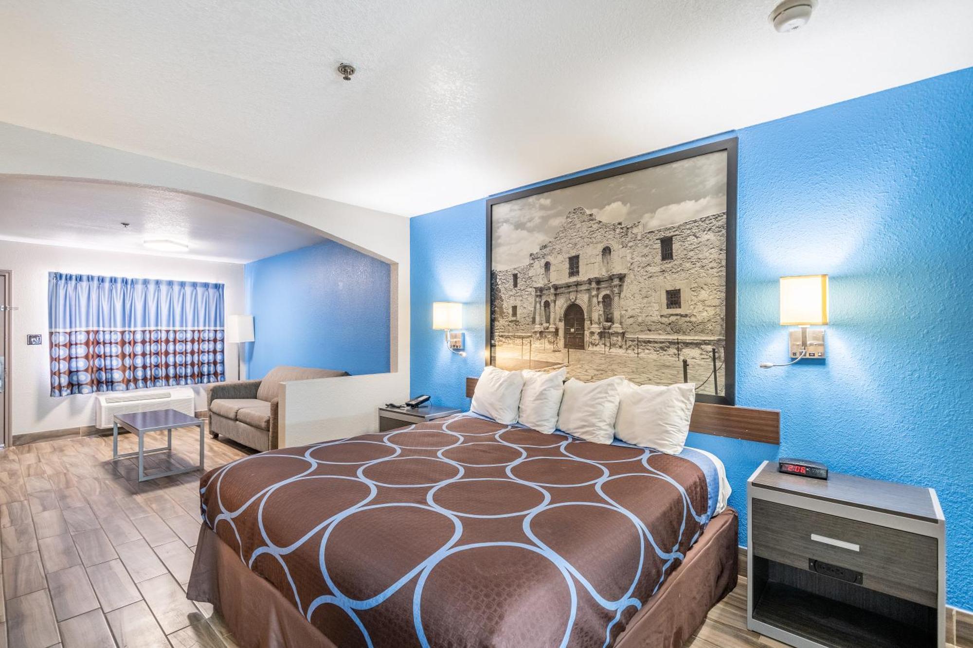 Super 8 By Wyndham San Antonio/Riverwalk Area Exteriér fotografie